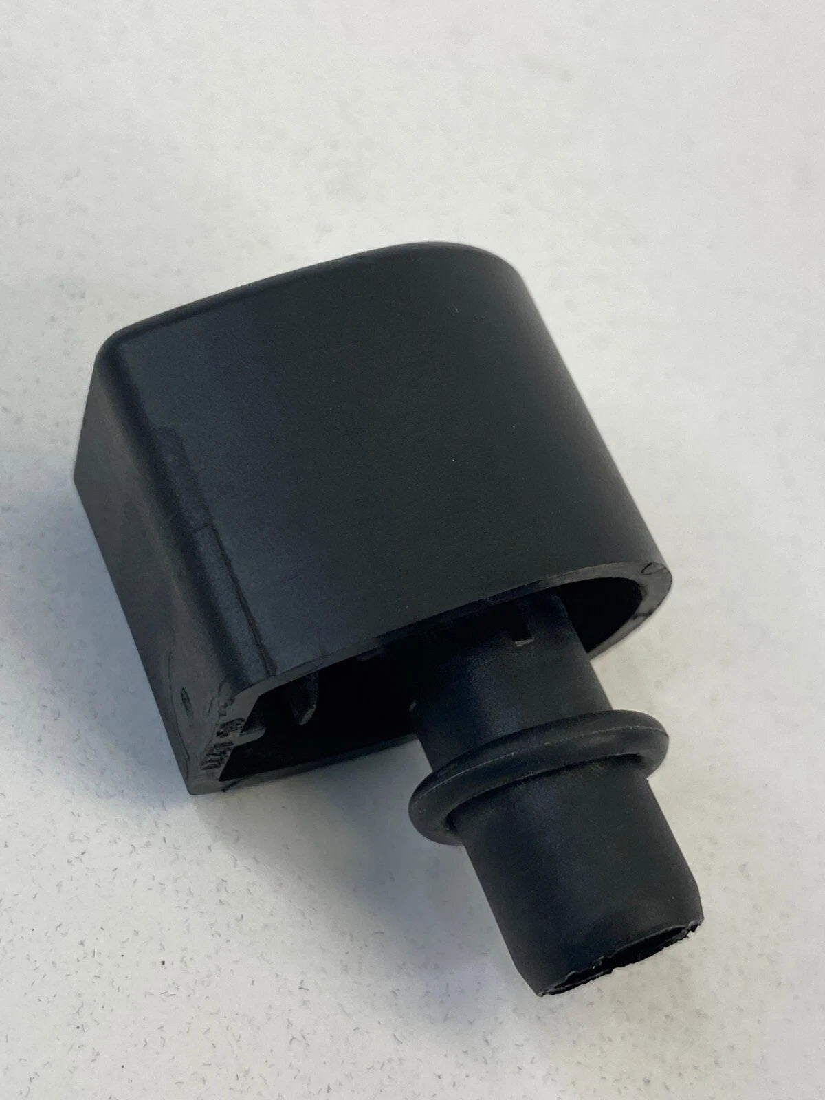 2002 MERCEDES BENZ CLK 430 4.3L AT TRANSMISSION OIL TUBE CAP COVER A1402700091