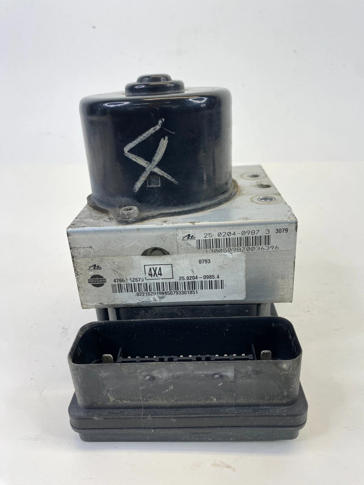 03 04 NISSAN XTERRA 4WD 3.L AT ABS ANTI LOCK BRAKE PUMP MODULE 47660-1Z670 OEM