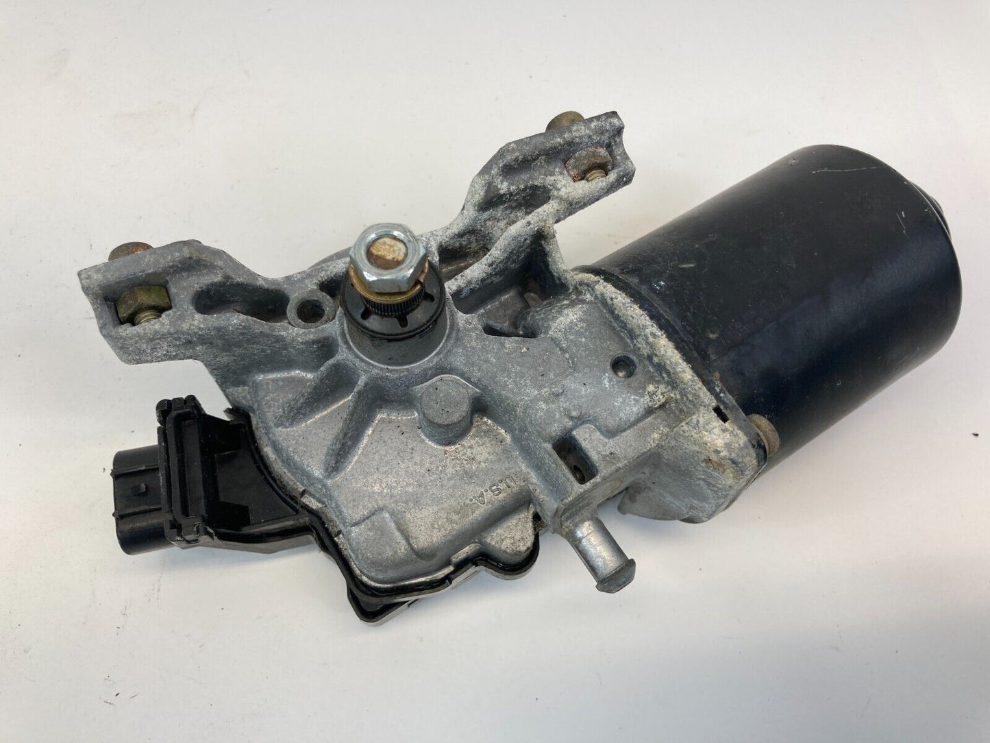 2003 2004 2005 2006 2007 2008 Toyota Corolla Front Windshield Wiper Motor OEM