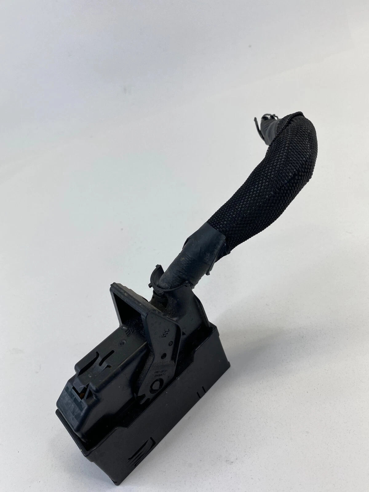 15-18 FORD FOCUS SEDAN 2.0L ABS ANTI-LOCK BRAKE PUMP PLUG CONNECTOR OEM 21419541