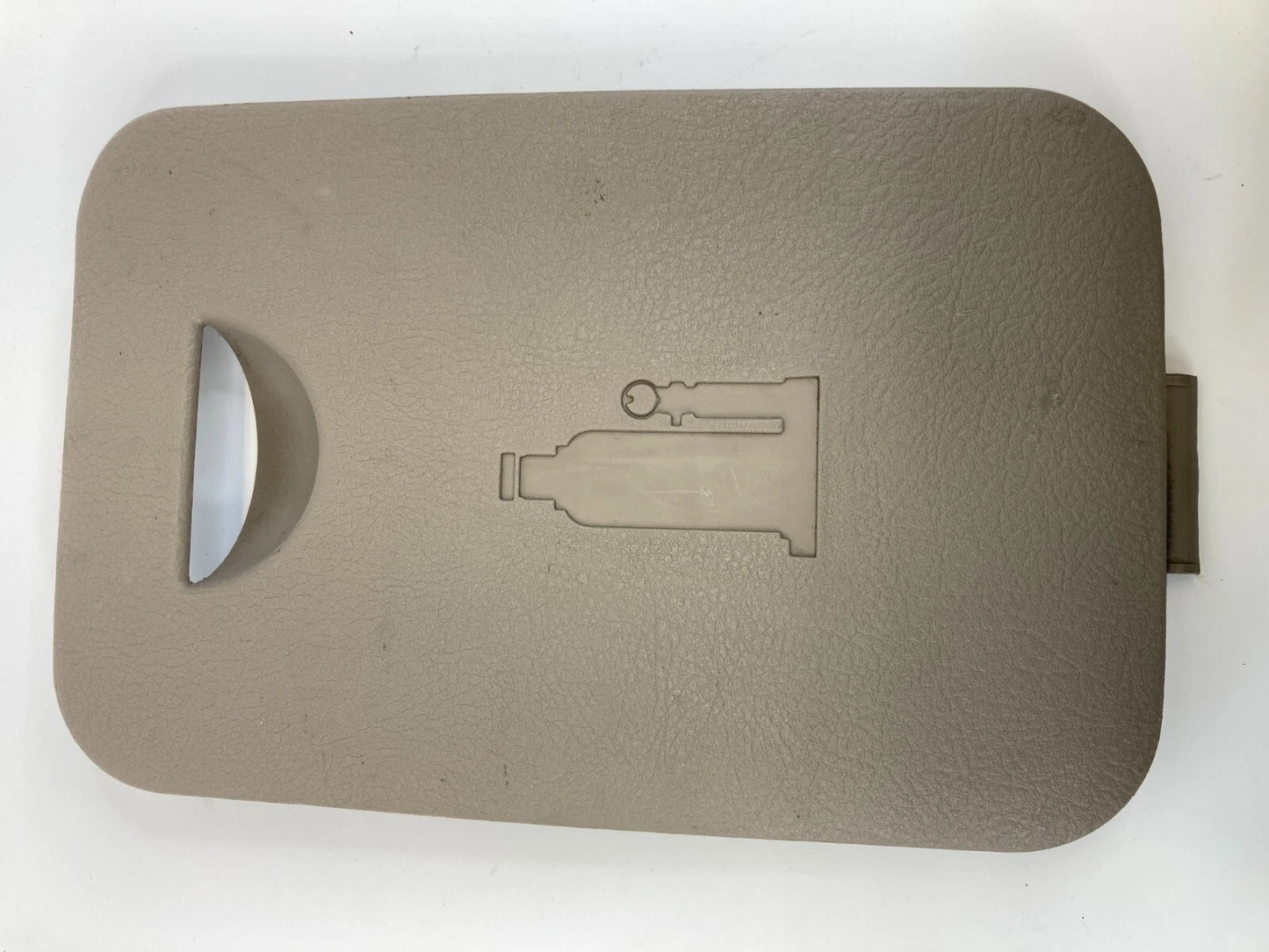 2003-2006 KIA SORENTO REAR RIGHT SIDE INTERIOR COVER JACK TRIM PANEL 85537-3E000