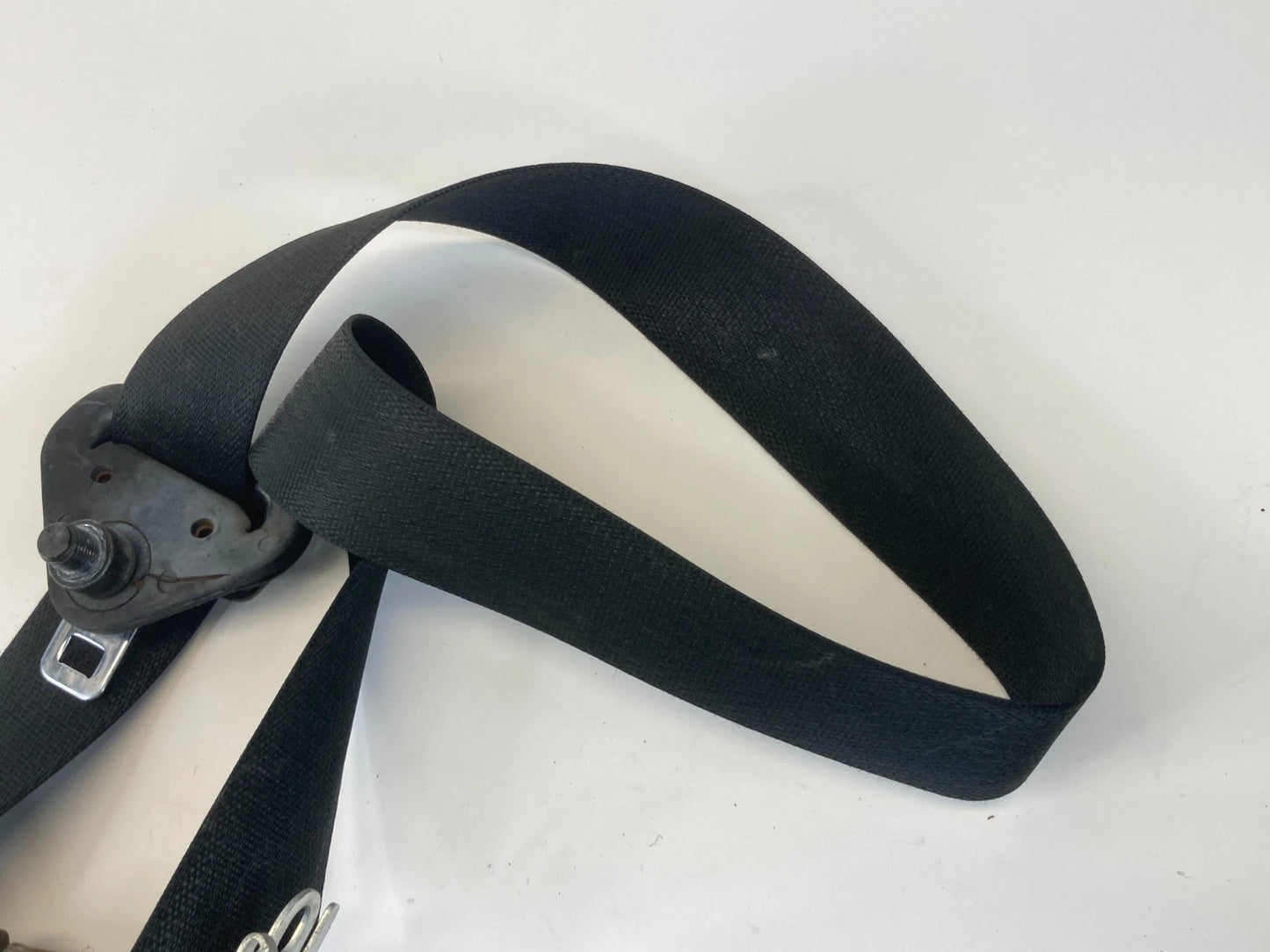 2005-2007 MERCURY MARINER FRONT RIGHT SIDE SEAT BELT RETRACTOR P606621548C OEM