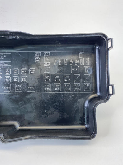 02 03 LEXUS ES300 UNDER HOOD ENGINE BAY FUSE BOX UPPER COVER LID ONLY 7154-8036