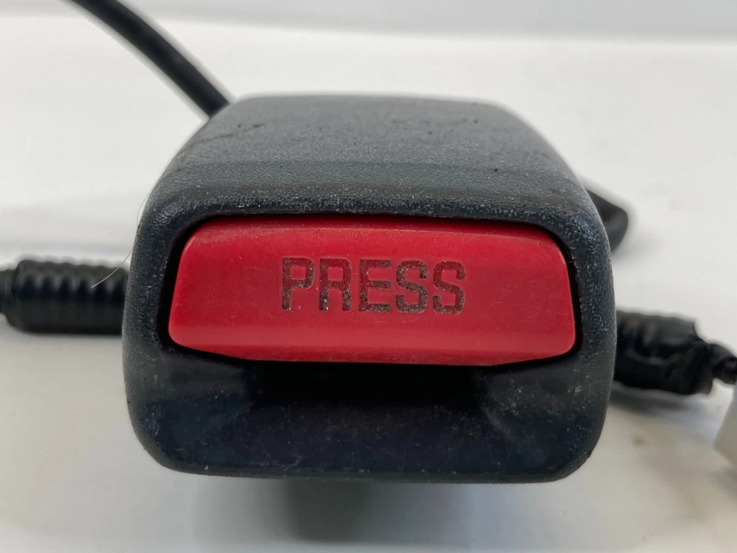 05 06 07 08 09 10 SCION TC FRONT RIGHT PASSENGER SIDE SEAT BELT BUCKLE RH OEM