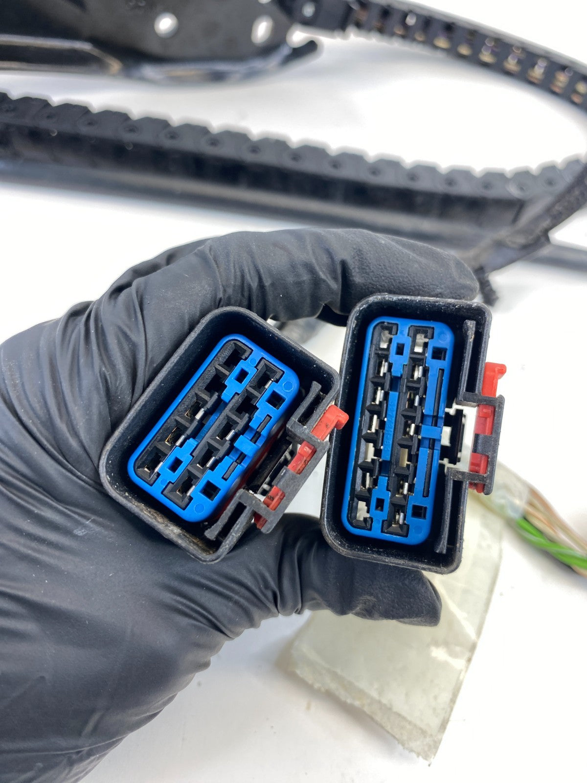 10 11 Chrysler Town & Country Left Sliding Door Wire Track Harness P68078885AB