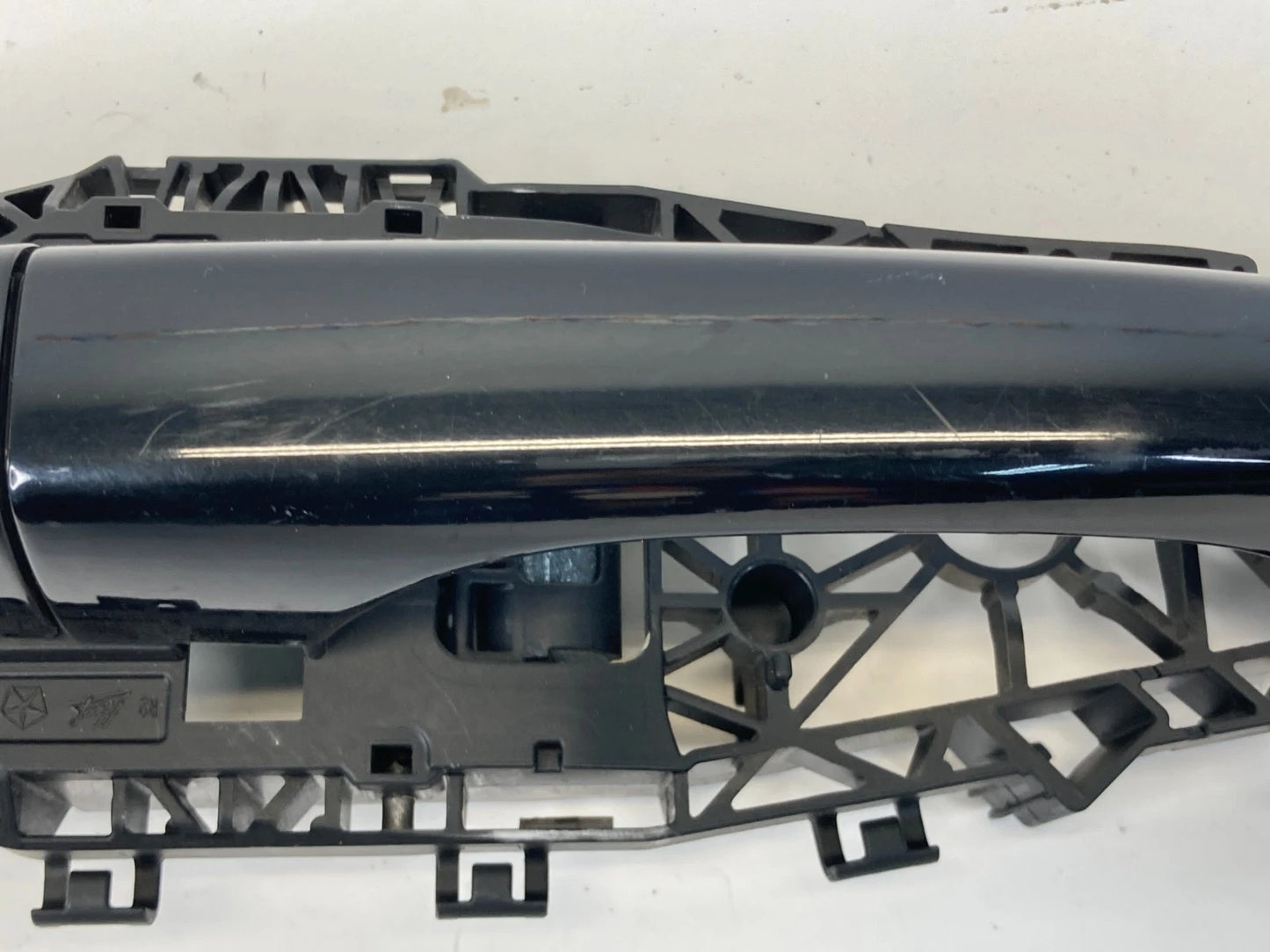 2015-2017 Chrysler 200 Front Right Passenger Exterior Door Handle 68158826AA OEM