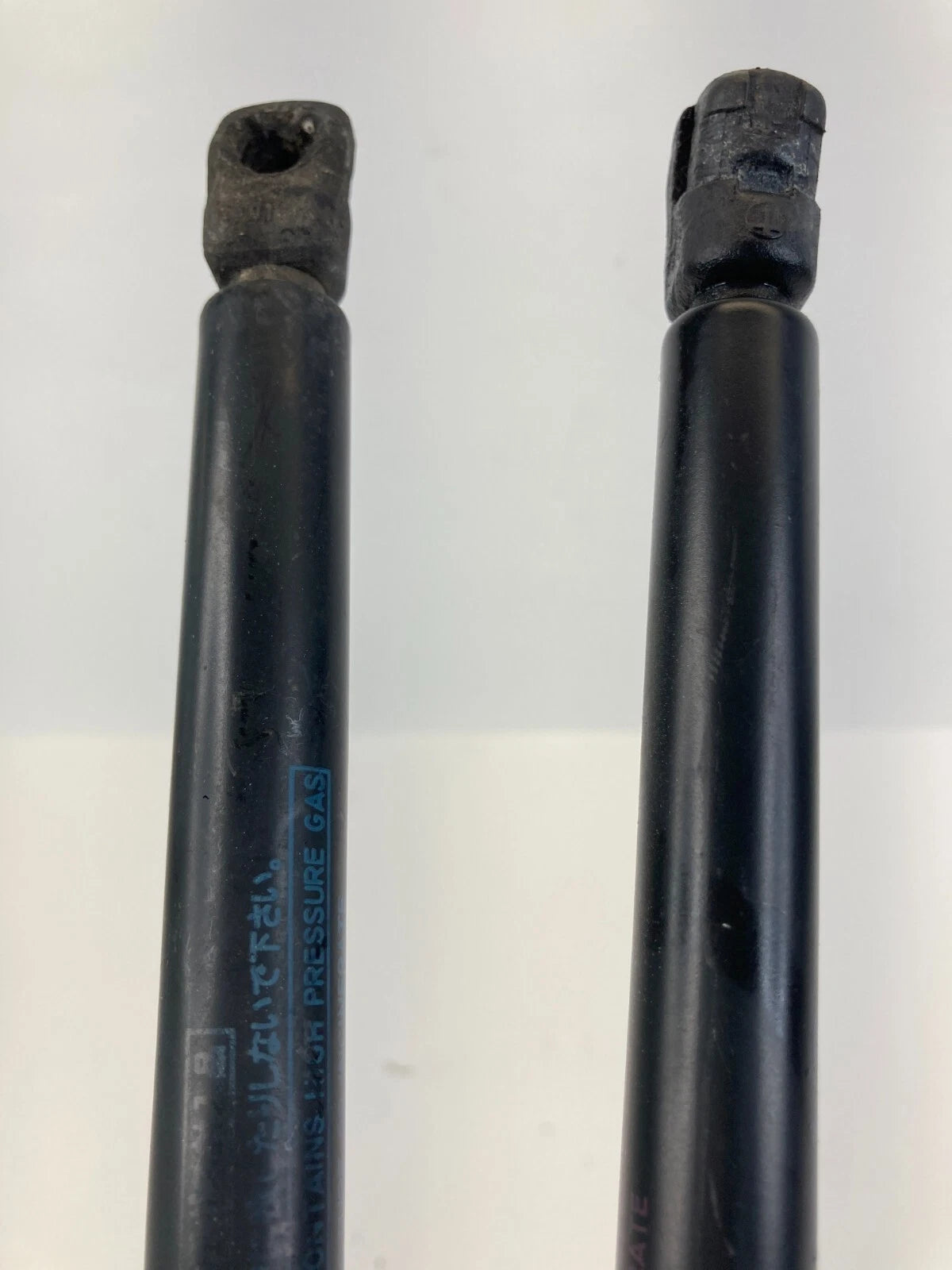 2000-2006 TOYOTA TUNDRA HOOD SHOCK STRUTS LIFT SUPPORT ABSORBER PAIR 53450-0C012