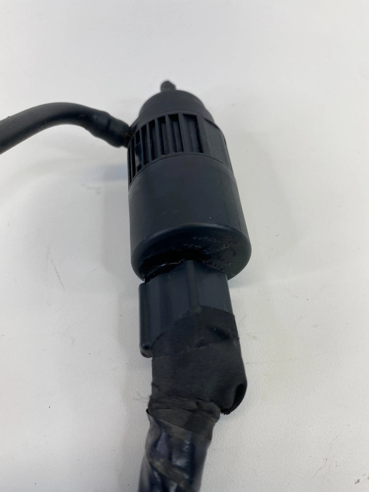 2012-2015 CHEVROLET CAPTIVA SPORT WINDSHIELD WASHER FLUID PUMP MOTOR OEM