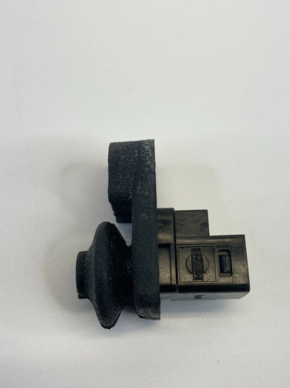 2003-2008 INFINITI G35 SEDAN DOOR AJAR JAMB LIGHT LAMP SWITCH BUTTON