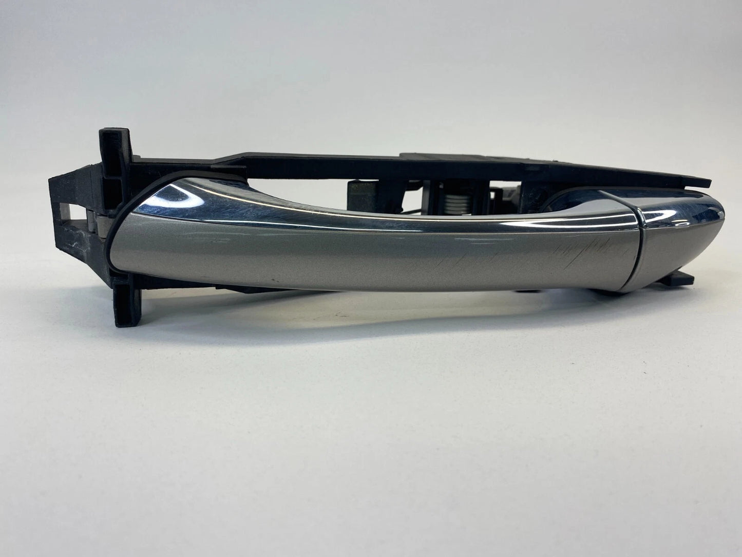 2003-2009 MERCEDES-BENZ E320 SEDAN REAR LEFT SIDE EXTERIOR OUTER DOOR HANDLE OEM