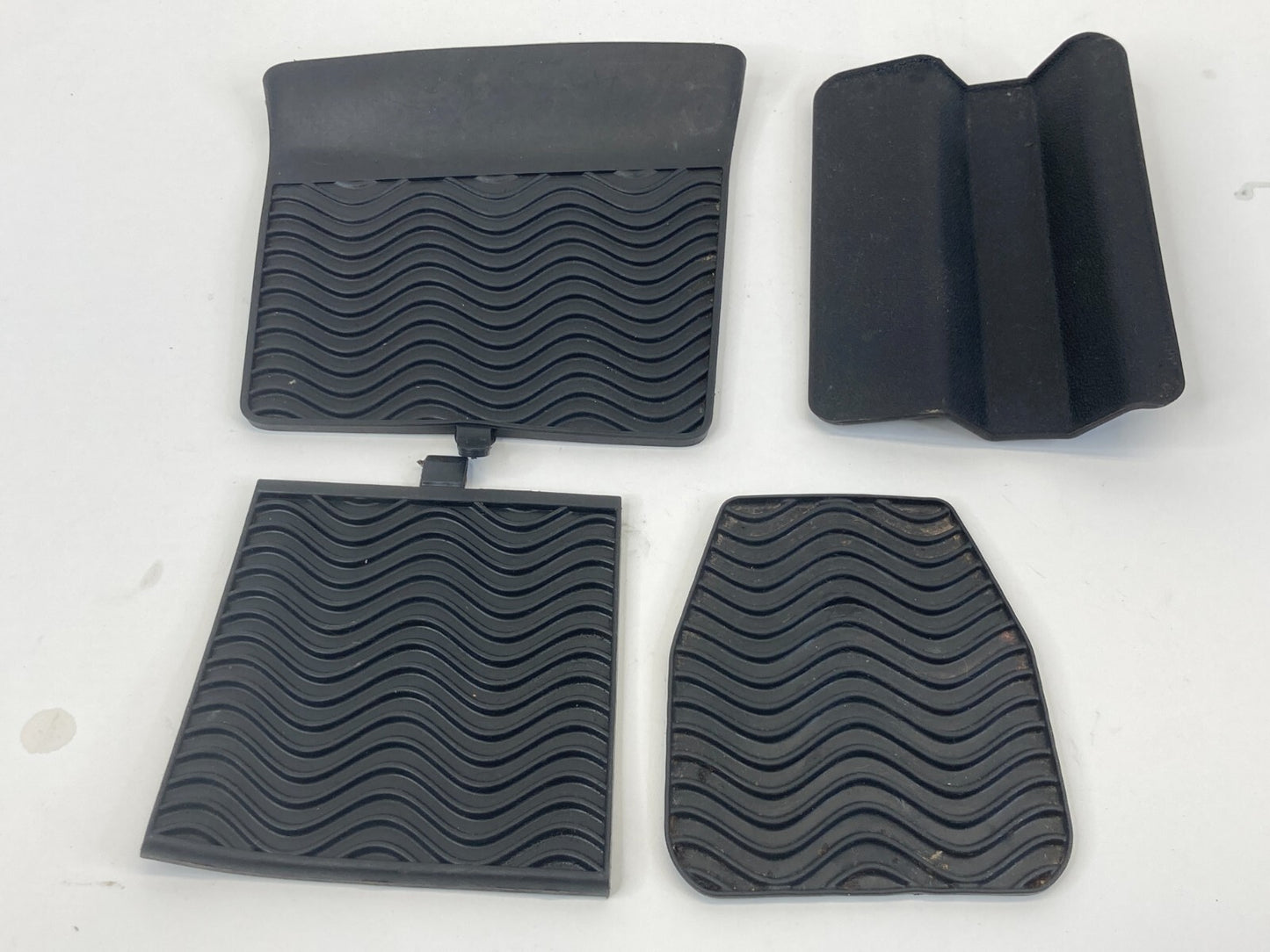 2003-2011 Saab 9-3 93 Sedan Center Console Rubber Mat Liner Set 12790314 OEM