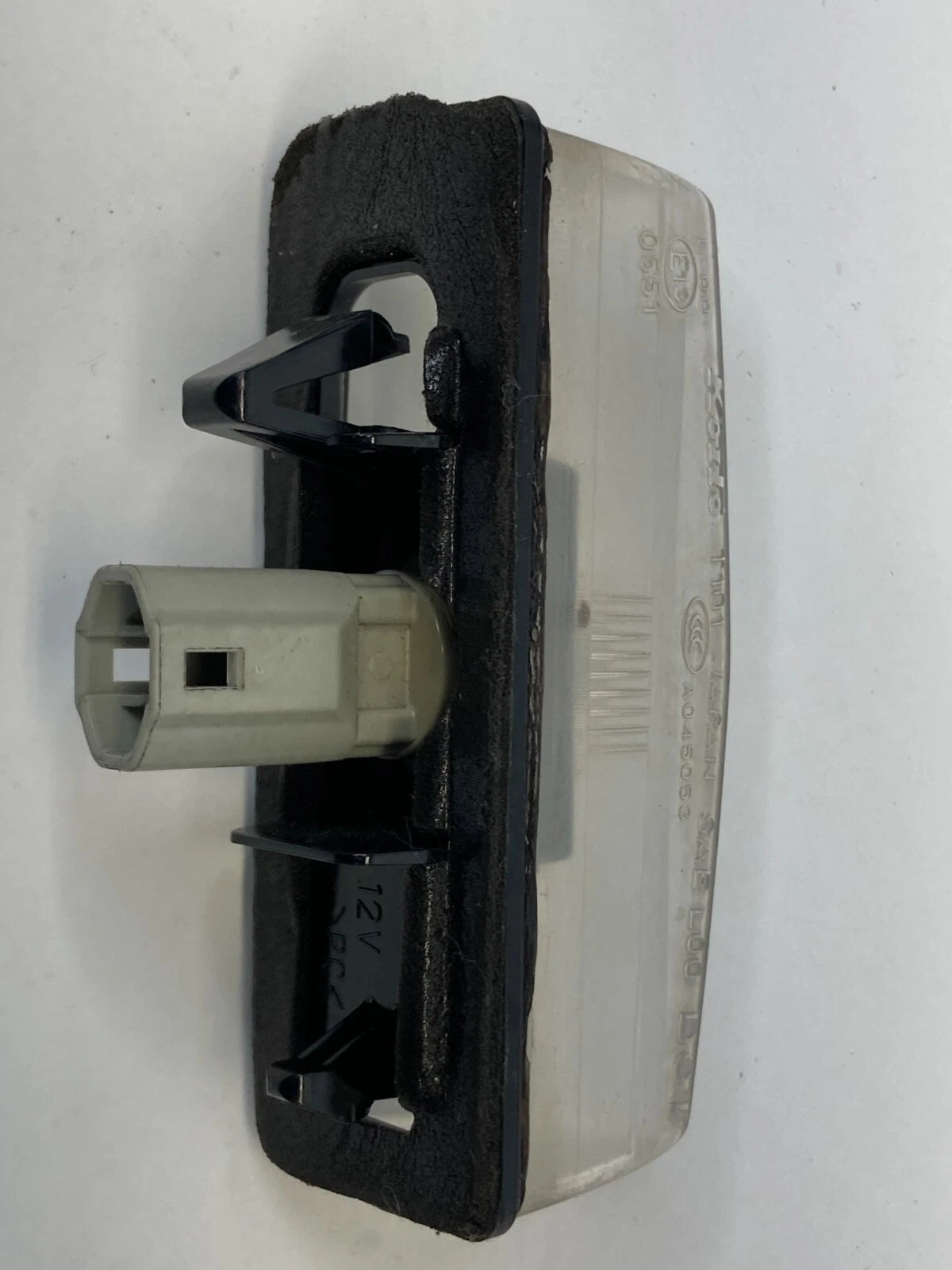 2004-2015 TOYOTA PRIUS REAR TRUNK LICENSE PLATE LIGHT LAMP A045053 OEM