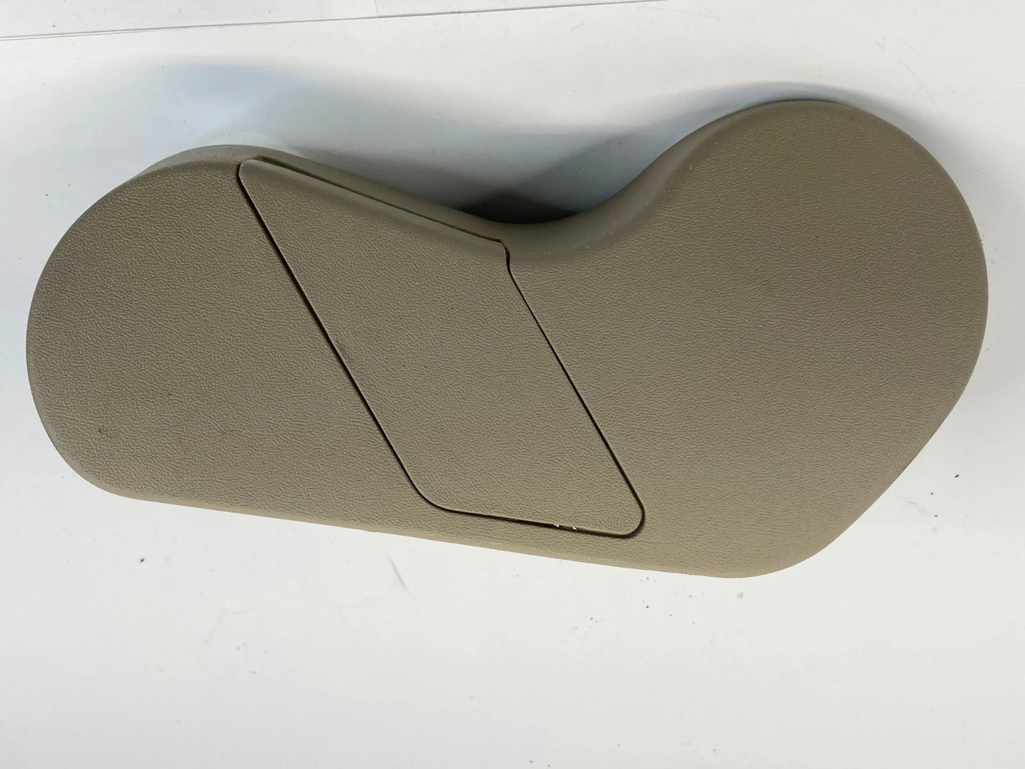 2005-2008 AUDI A4 QUATTRO FRONT LEFT SEAT LOWER SEAR BELT TRIM COVER PANEL OEM