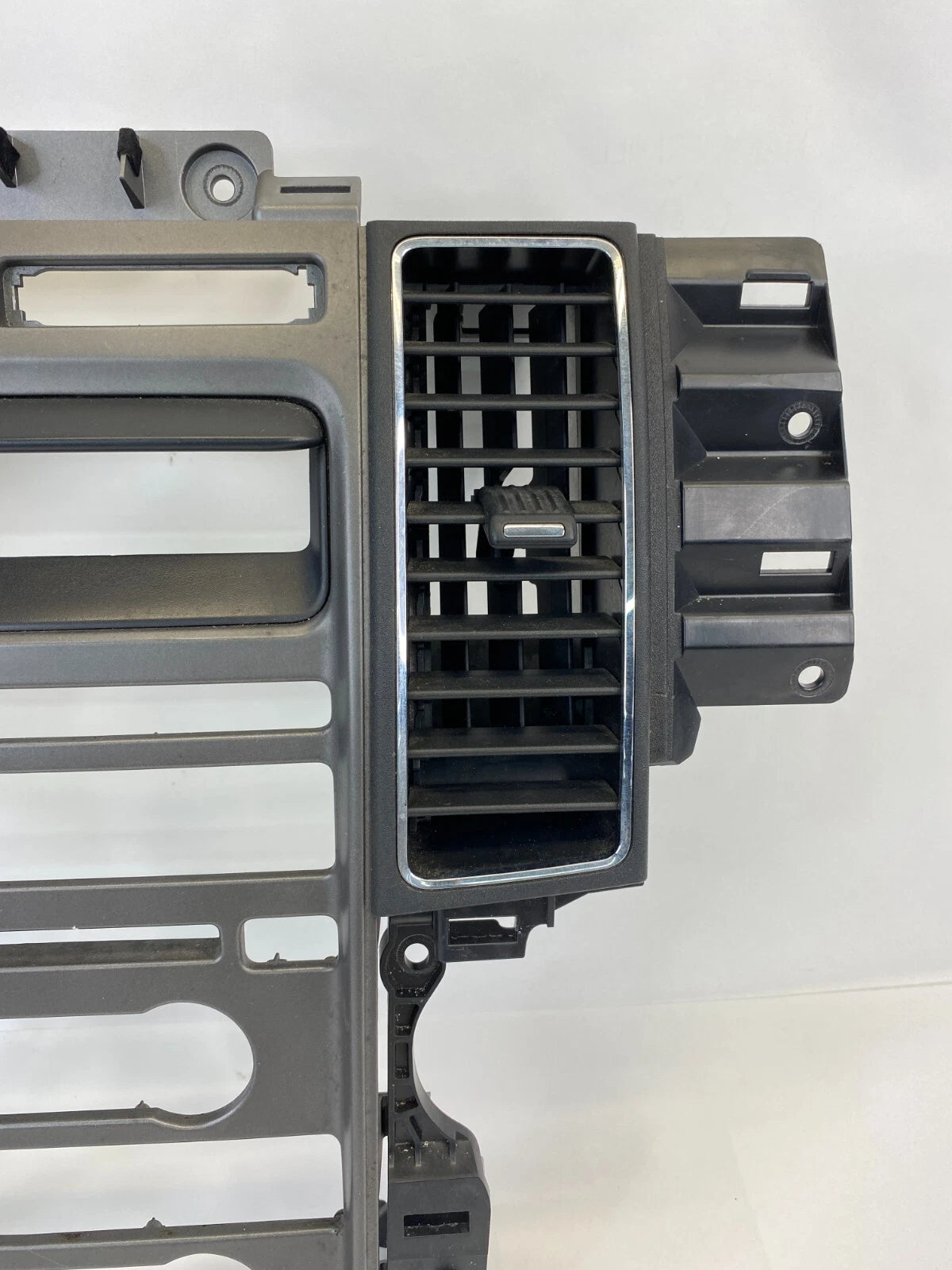 2010-2012 FORD TAURUS DASH CENTER RADIO CLIMATE CONTROL TRIM COVER W/ AIR VENTS