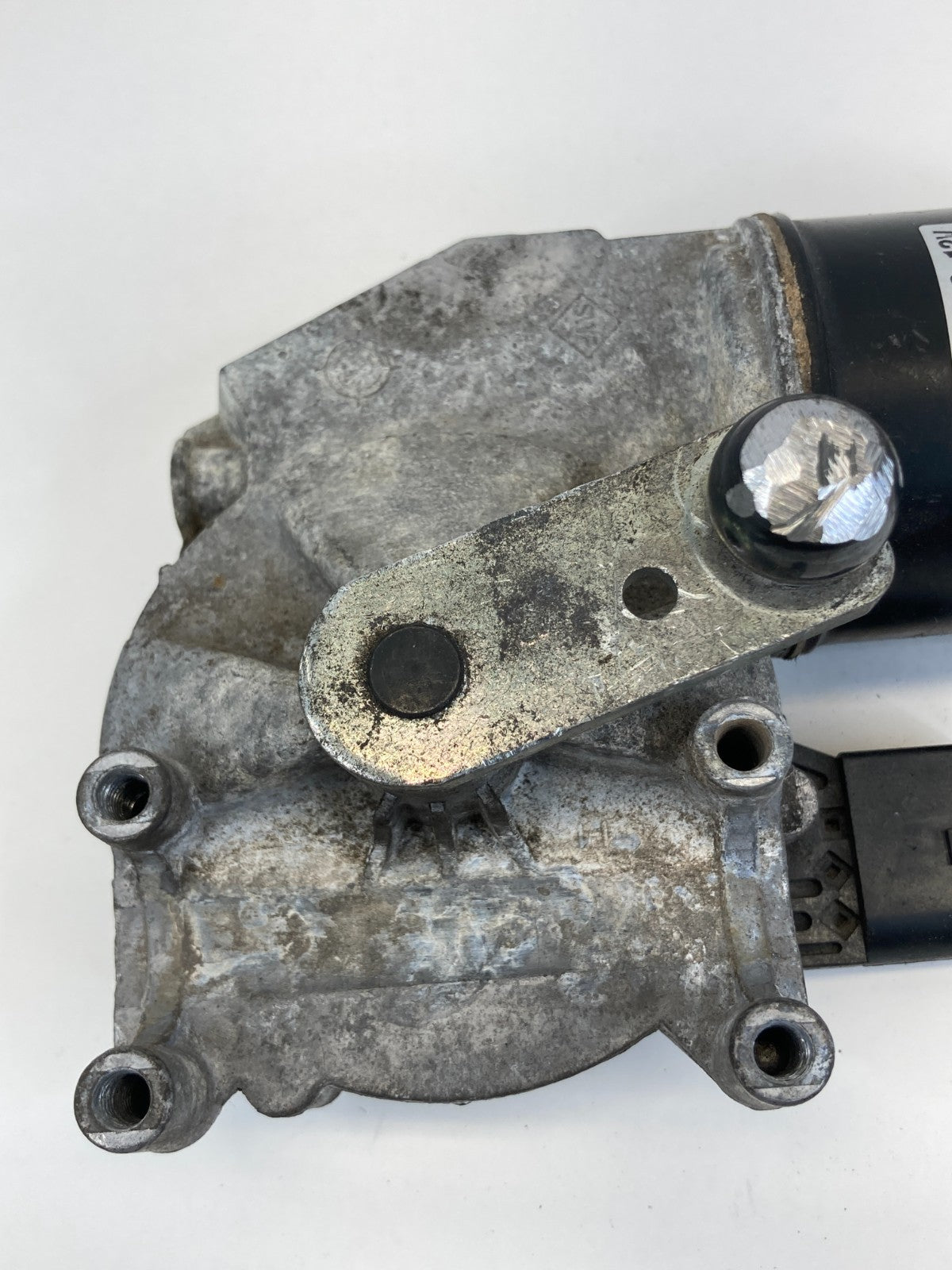 2004-2007 BMW 525i 530i Front Windshield Wiper Motor 6-987-475-01 OEM