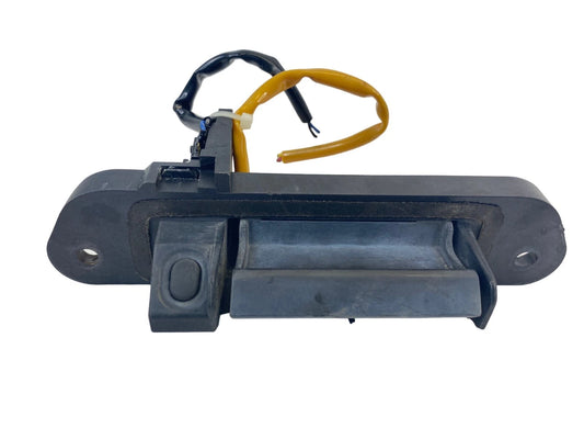 10 MITSUBISHI LANCER 08-10 OUTLANDER REAR LIFTGATE TAILGATE TRUNK HANDLE OUTSIDE