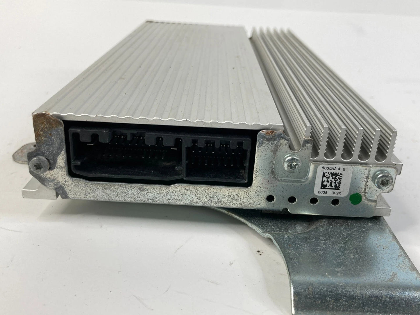 2009-2014 VW VOLKSWAGEN ROUTAN RADIO AUDIO STEREO AMPLIFIER AMP 05064618AB OEM