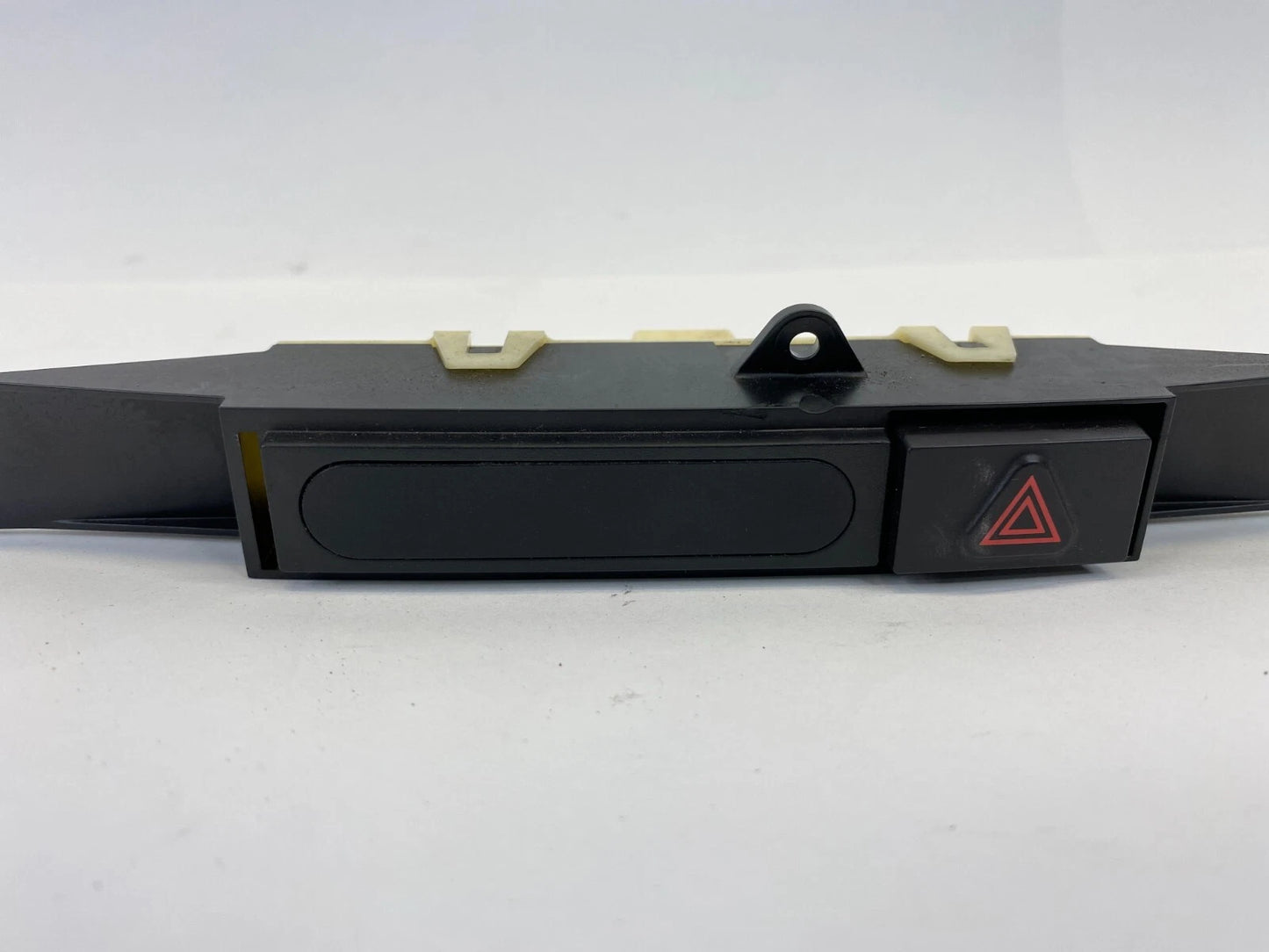 01-07 DODGE CARAVAN DASH EMERGENCY HAZARD LIGHT CONTROL SWITCH 05134629AA OEM