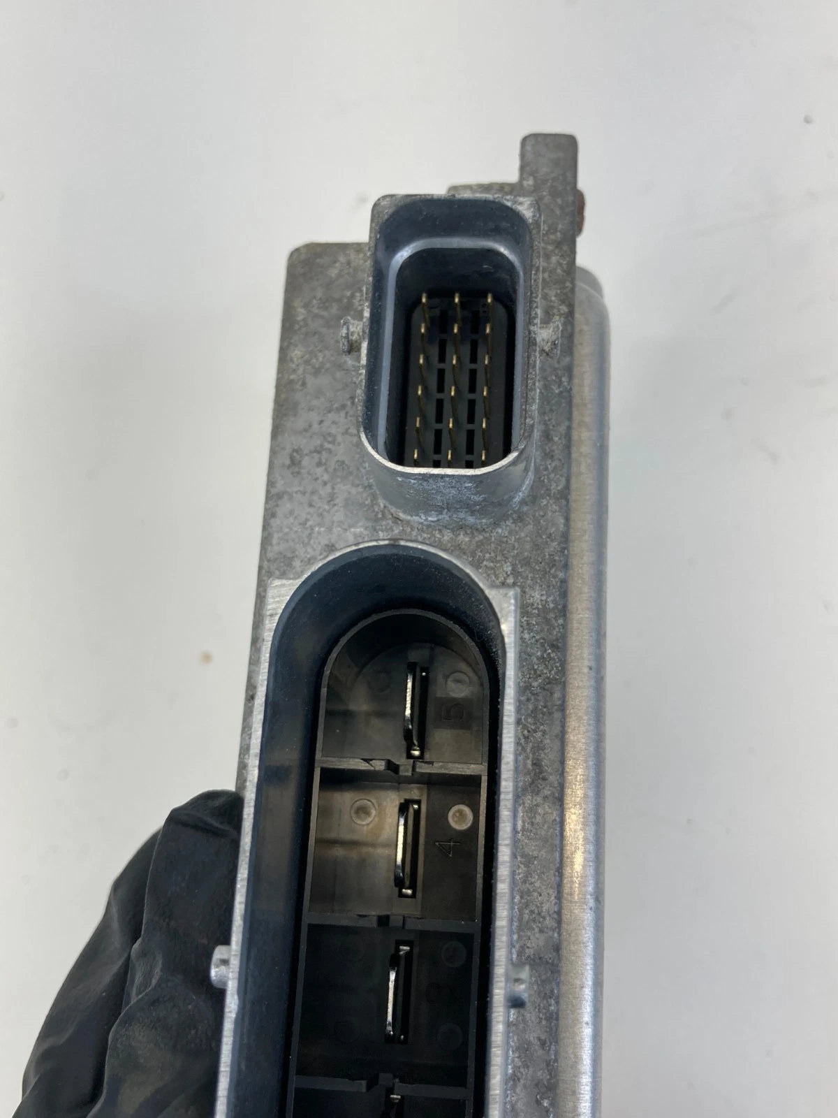 2011-2015 HYUNDAI SONATA HYBRID TRANSMISSION OIL PUMP CONTROL MODULE 46150-3D120