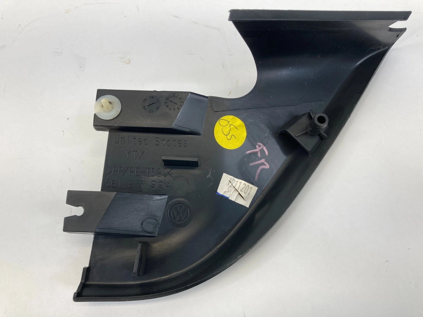 2012-2019 VOLKSWAGEN PASSAT FRONT RIGHT SIDE MIRROR INNER CORNER COVER 561837994