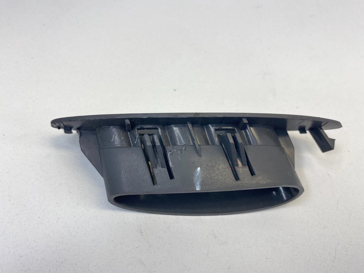 00-07 FORD TAURUS RIGHT WINDSHIELD DEFROSTER NOZZLE VENT GRILLE YF1X-54045A76