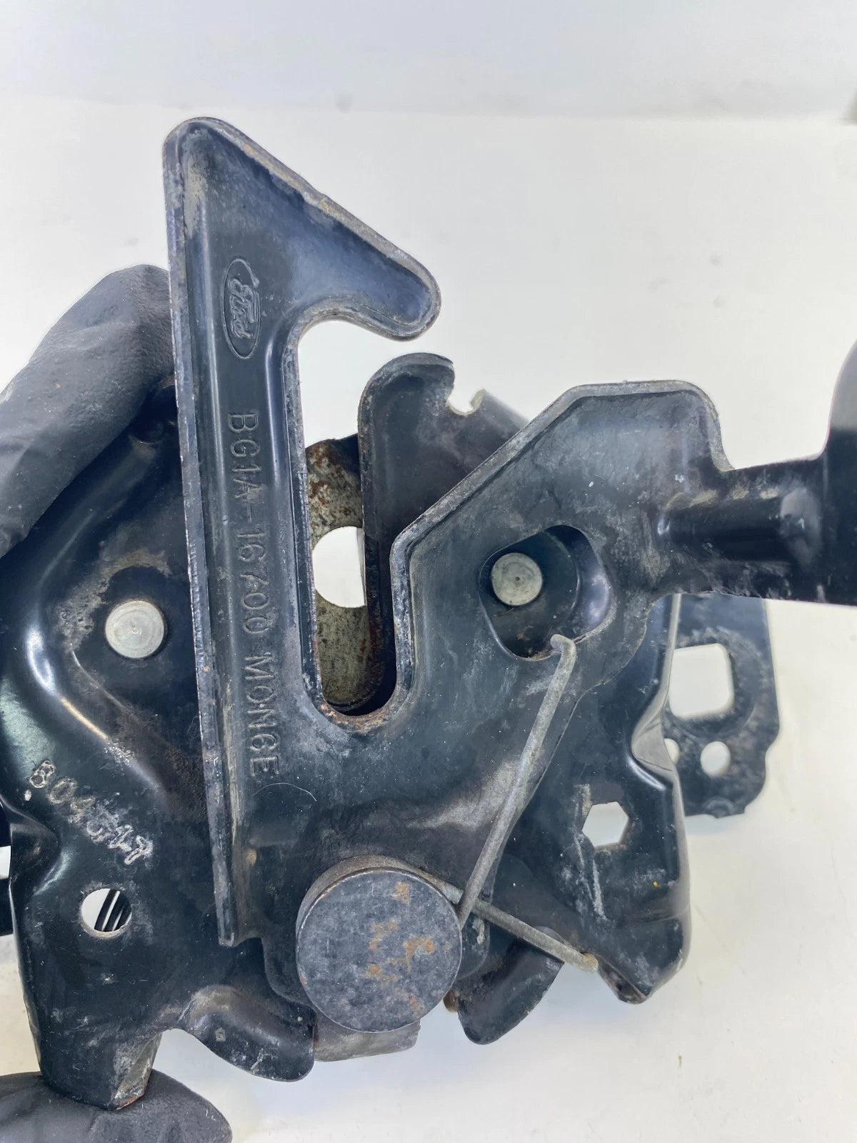 2013-2019 Ford Taurus Police Interceptor Seda Hood Latch Lock Release Actuator