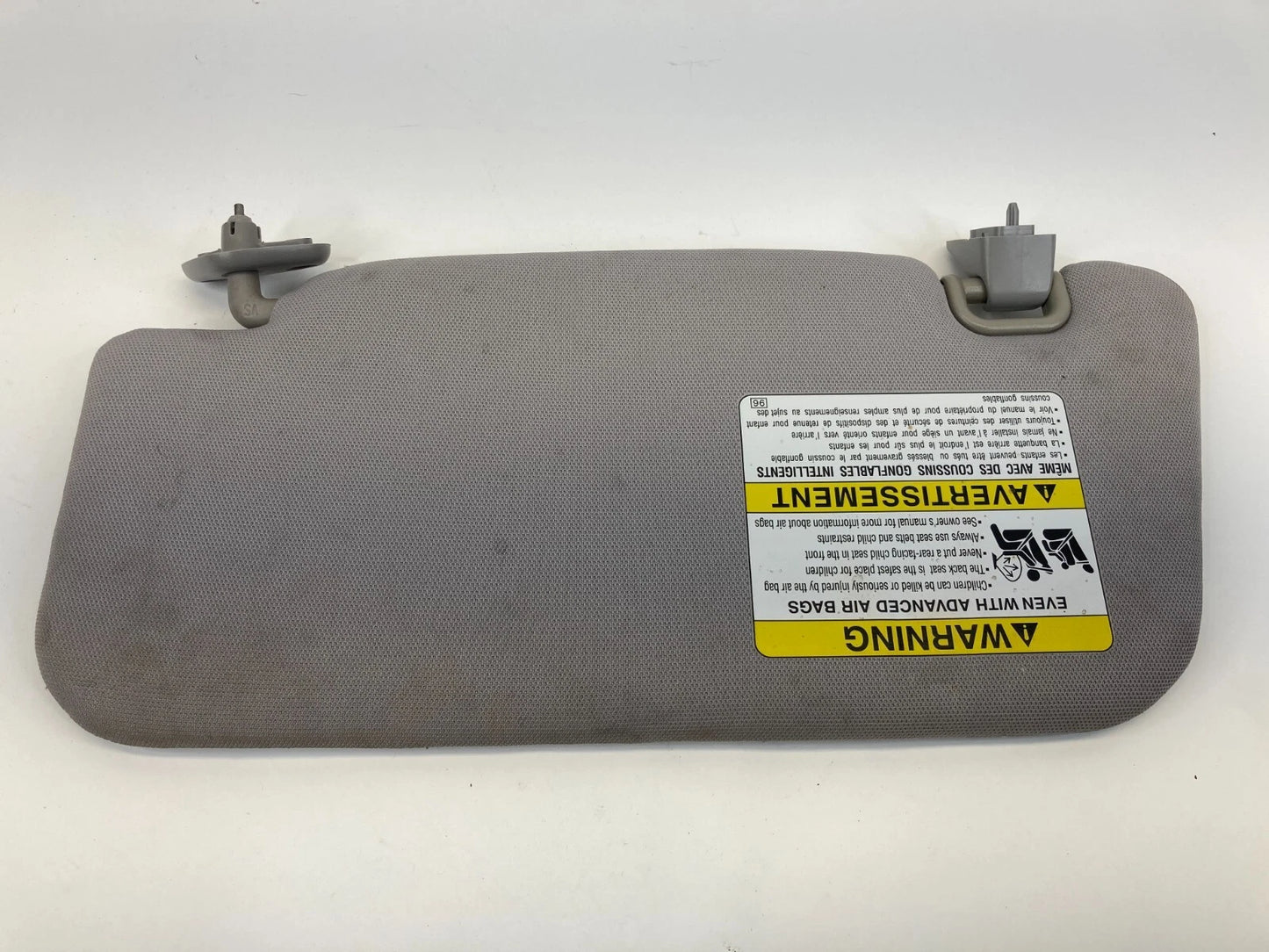 2006-2008 SUBARU FORESTER ROOF RIGHT PASSENGER SUNVISOR SUN VISOR SHADE OEM