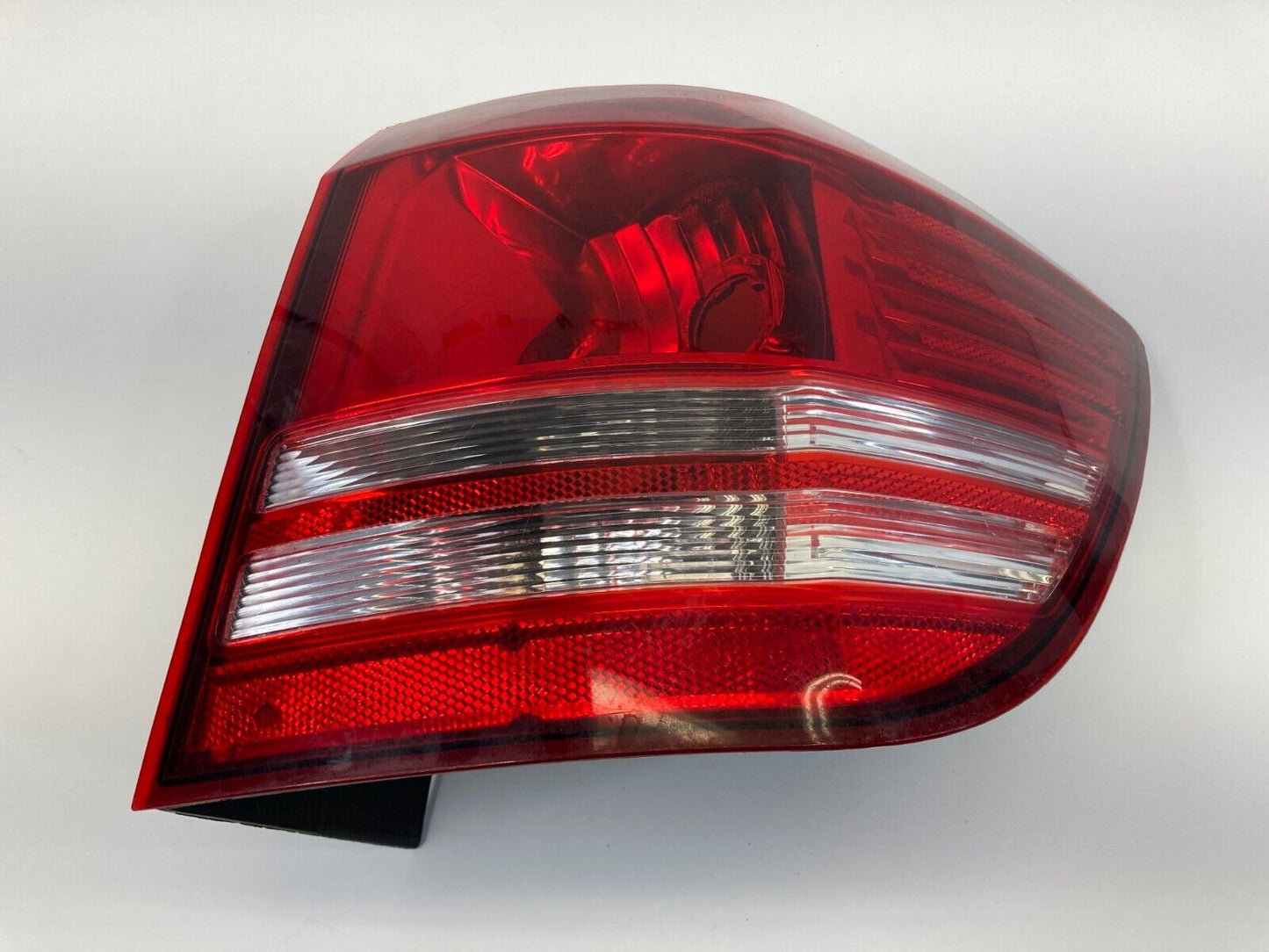 2010-2020 Dodge Journey Rear Right Passenger Outer Quarter Tail Light Taillight