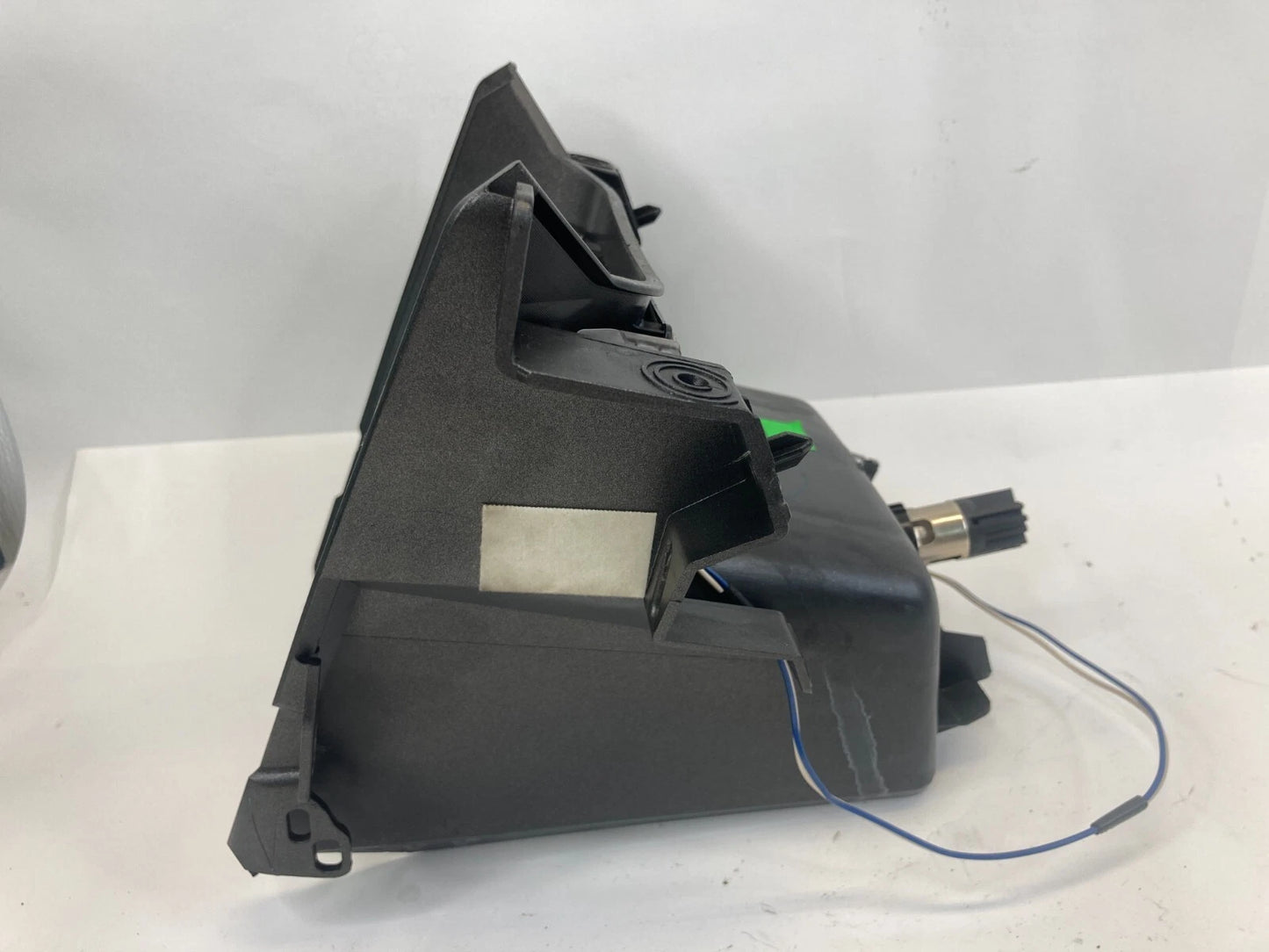 10-17 CHEVY EQUINOX CENTER CONSOLE STORAGE COMPARTMENT TRAY BIN 20922732 OEM