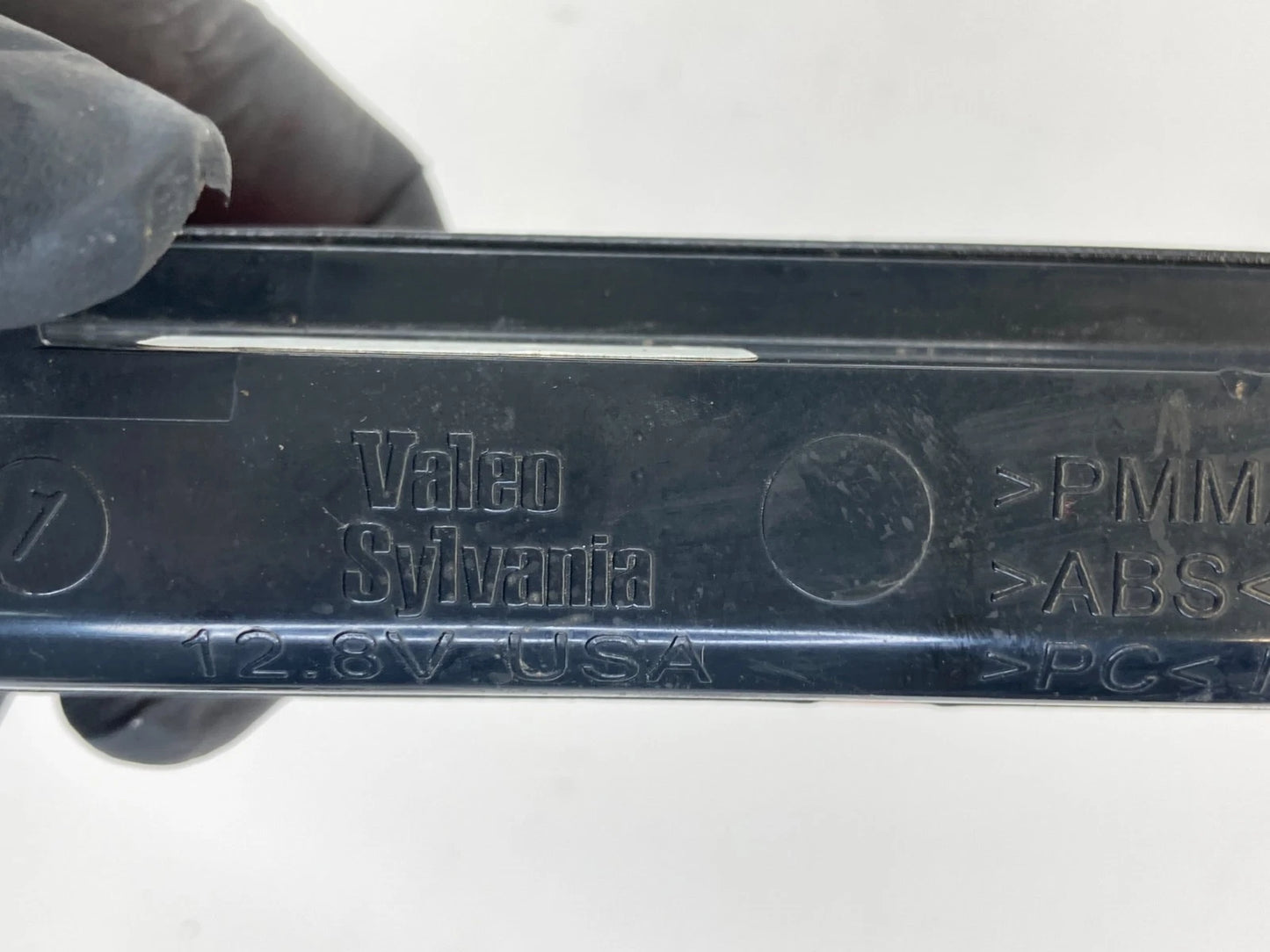 2009-2017 CHEVROLET TRAVERSE 3RD THIRD BRAKE LIGHT HIGH MOUNT STOP LAMP OEM