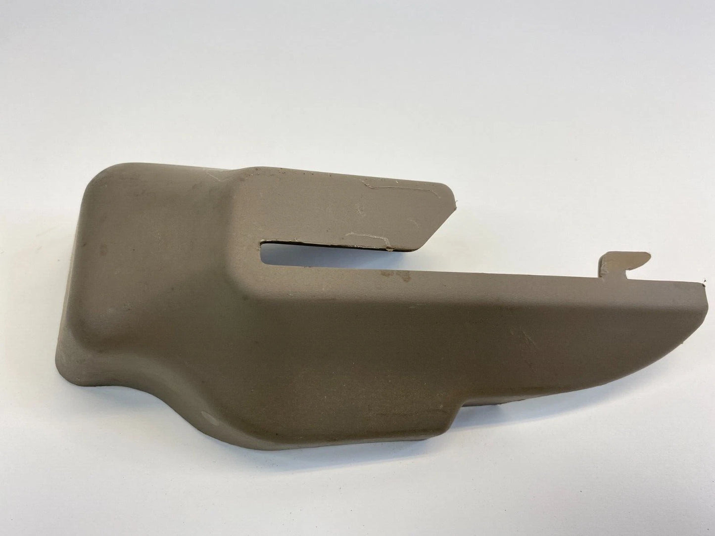 2003-2007 FORD TAURUS RIGHT SIDE FRONT SEAT TRACK COVER TRIM F6DB-54617D16-BB
