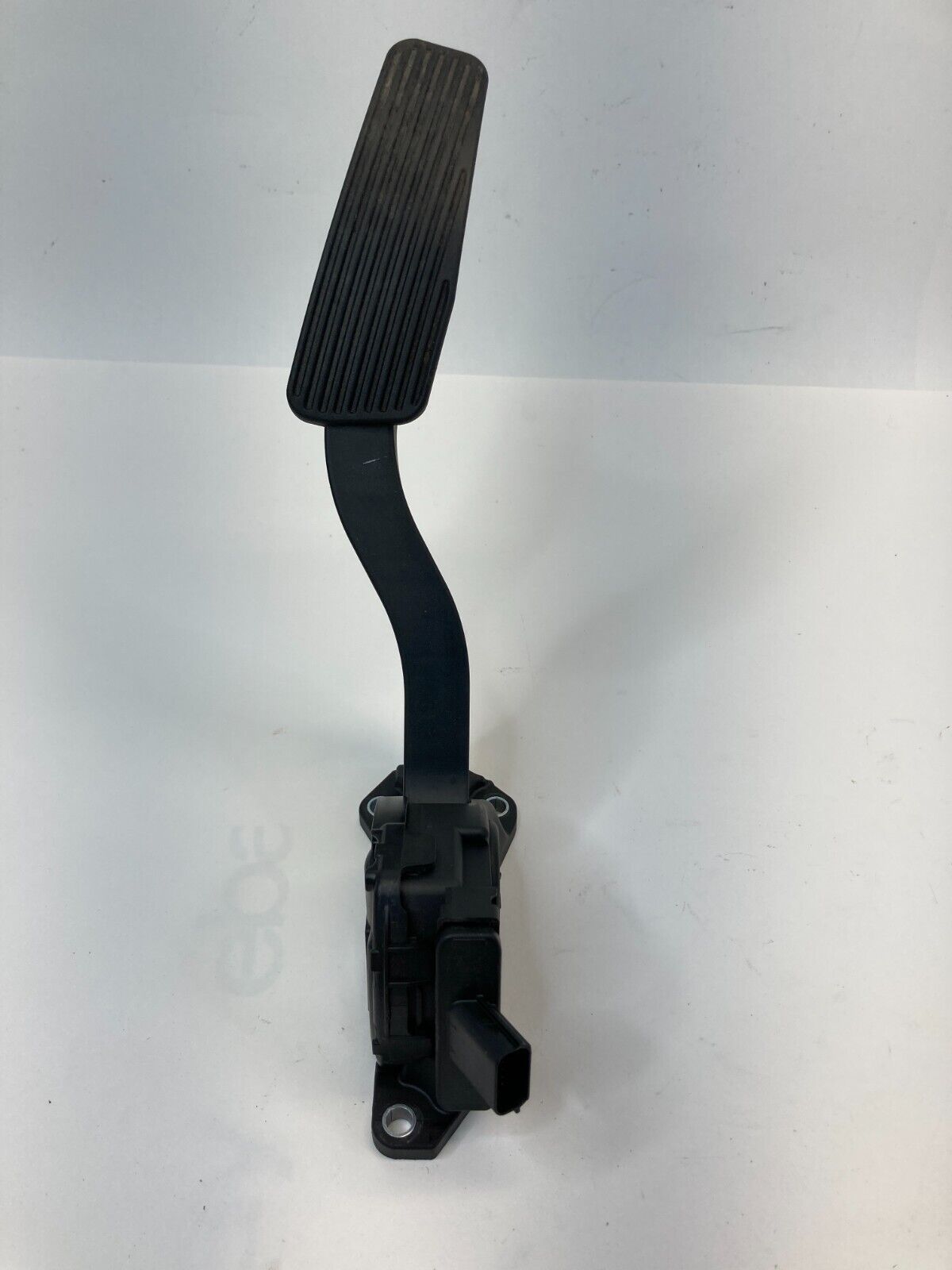 2012-2015 RAM Cargo Van Gas Accelerator Pedal 05281418AA OEM