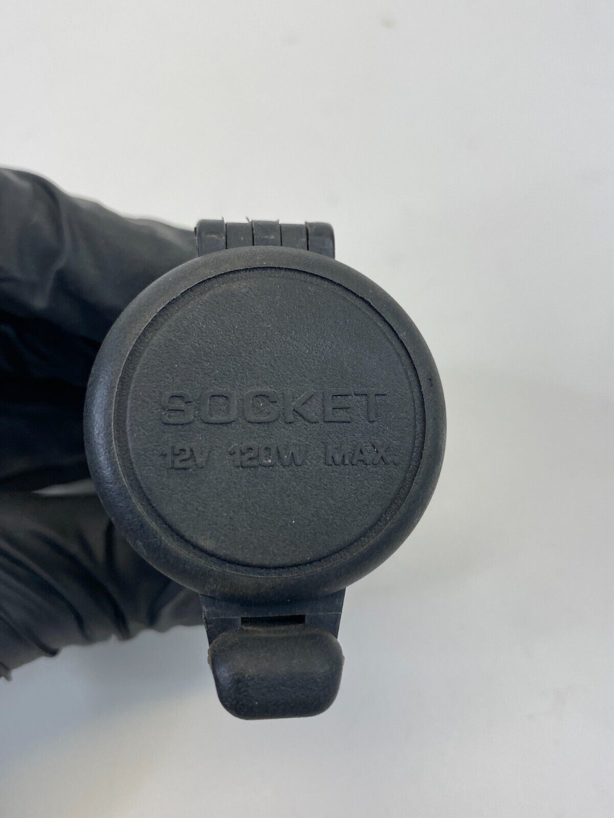 2001-2004 Nissan Pathfinder Rear 12V Power Outlet Plug Ignition Socket OEM