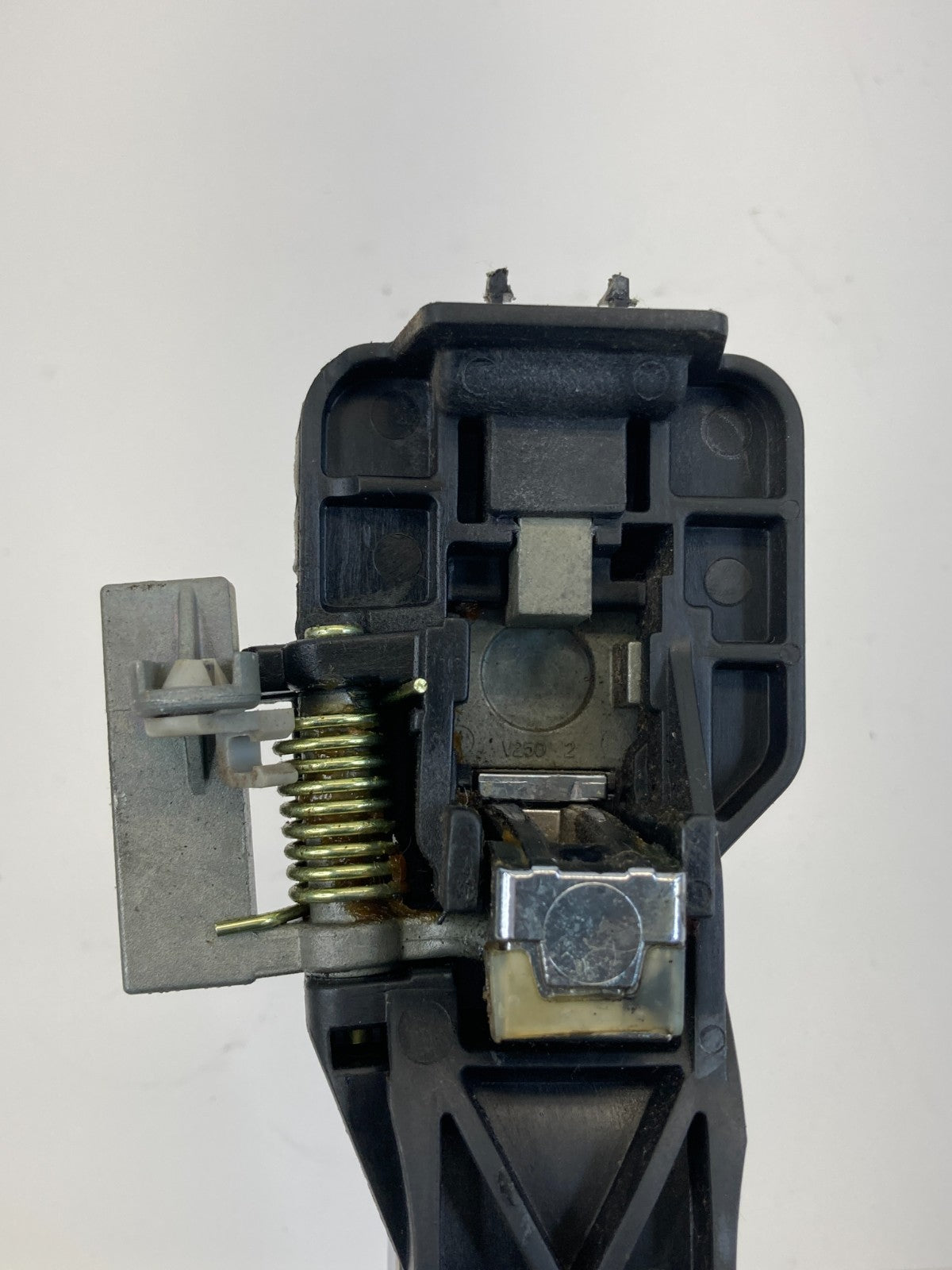 2012-2015 Chevrolet Captiva Sport Front Right Side Exterior Door Handle Assy OEM