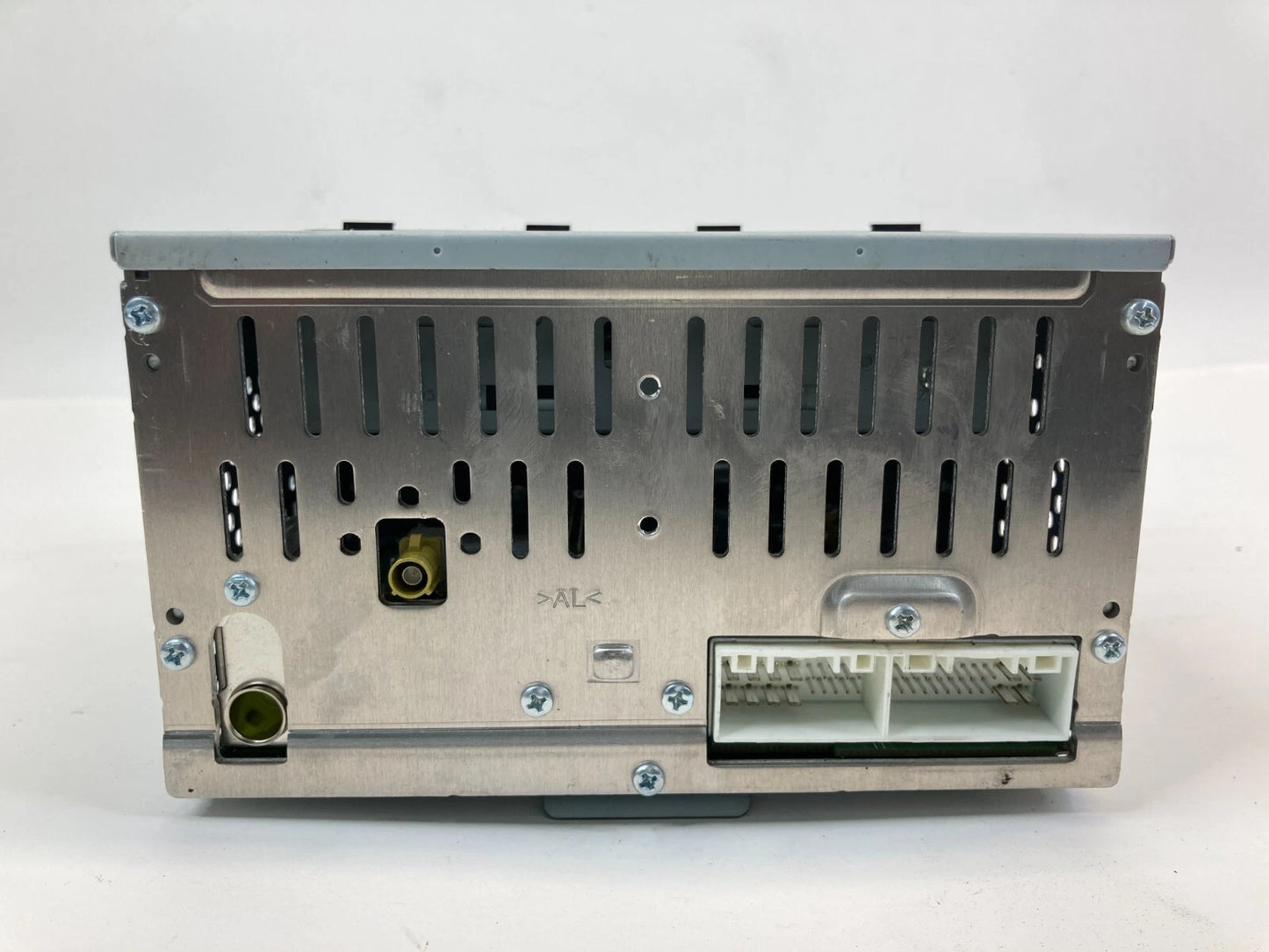 2015-2017 HYUNDAI ACCENT AM-FM RADIO SINGLE CD PLAYER W/ MP3 96170-1R111 OEM