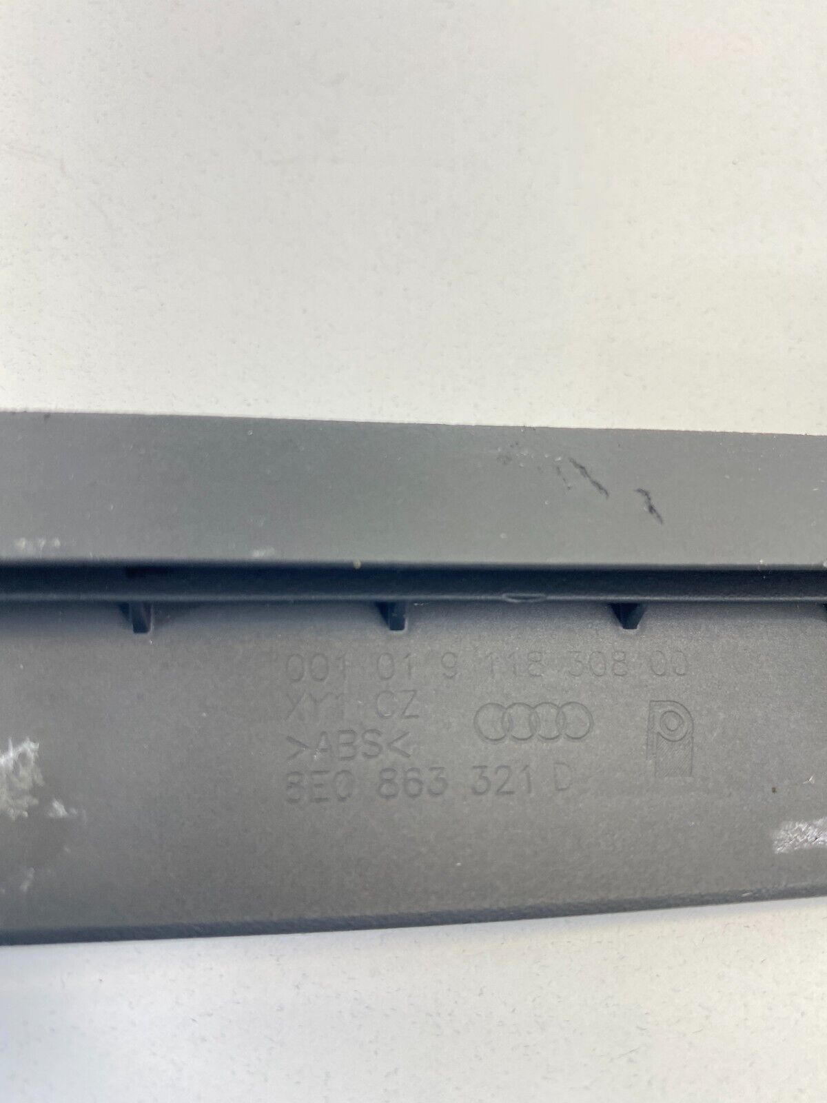 2002-2008 Audi A4 A4 Quattro Center Console Upper Bezel Trim Molding 8E0863321D