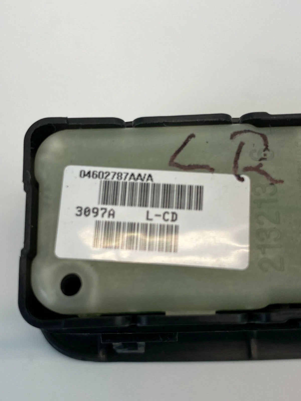 2006-2010 DODGE CHARGER REAR LEFT DOOR WINDOW BUTTON SWITCH 04602787AA OEM