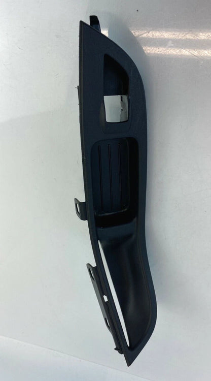 2012-2018 FORD FOCUS FRONT RIGHT DOOR WINDOW SWITCH COVER BEZEL BM51-240A4A OEM