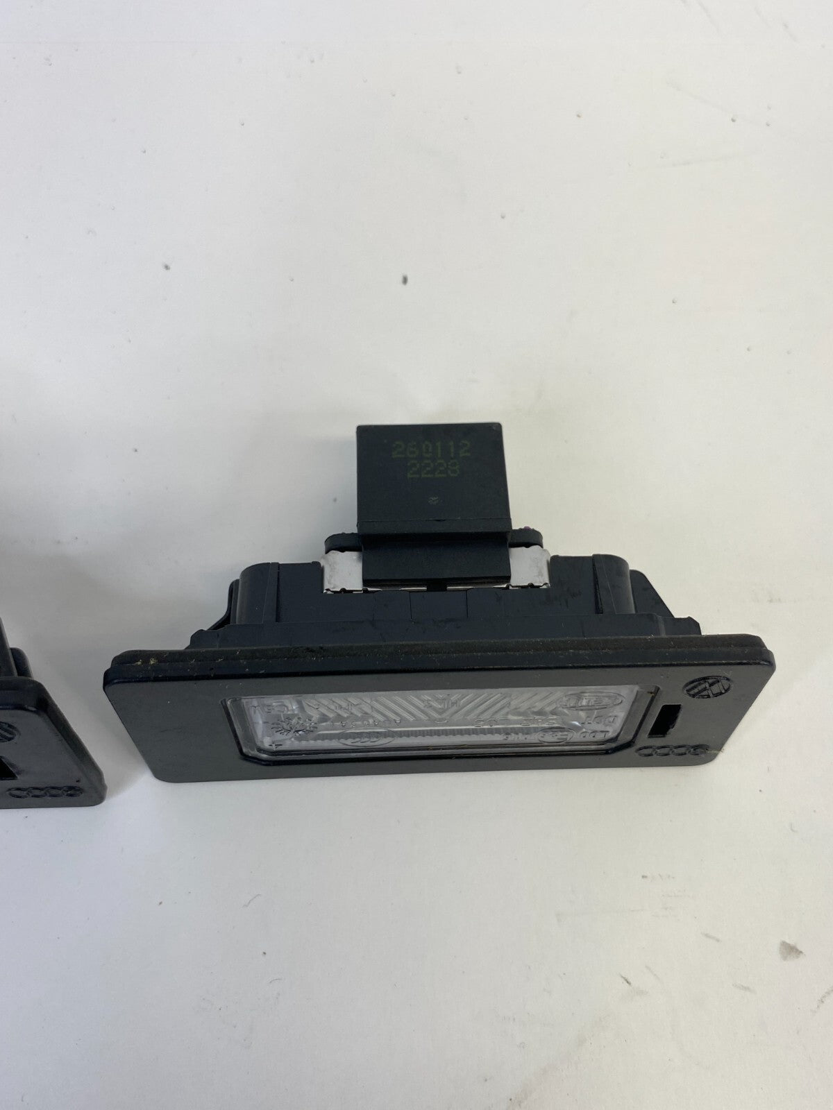 2009-2012 Audi A4 Quattro Rear Trunk Lid License Plate Light Lamp Set Pair OEM