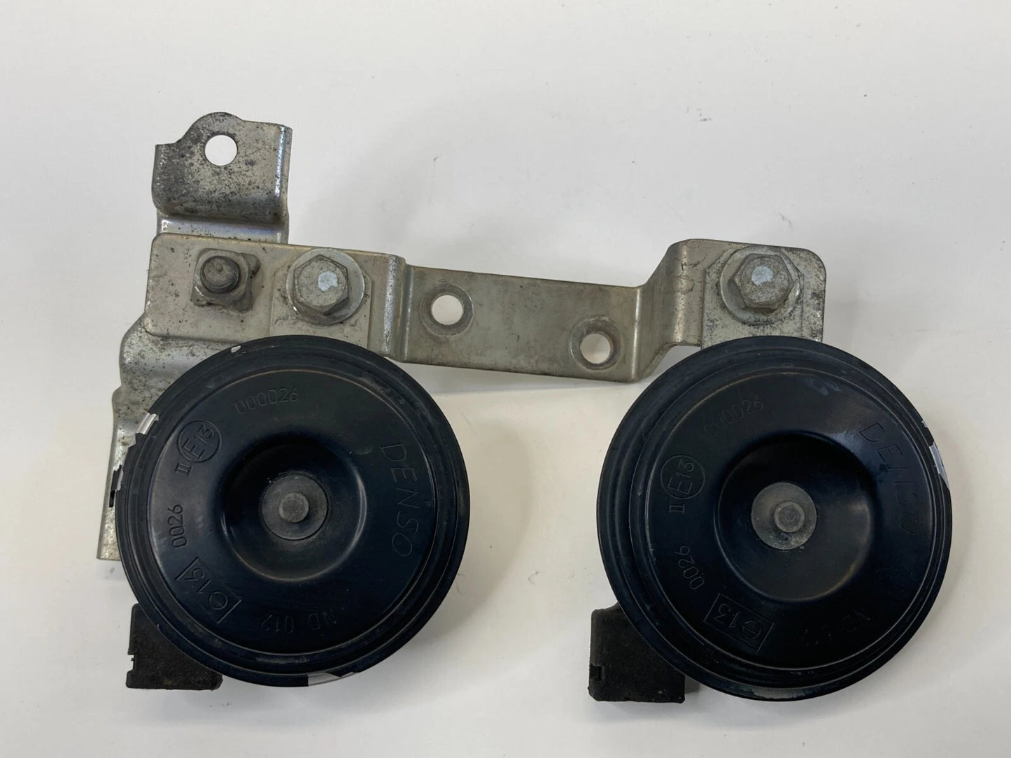 2005-2014 SUBARU OUTBACK STEERING WHEEL HORN SIGNAL ALARM SIREN NOTE PAIR SET