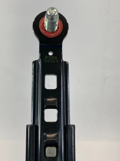2011-2016 HYUNDAI ELANTRA FRONT RIGHT PASSENGER SIDE SEAT BELT HEIGHT ADJUSTER