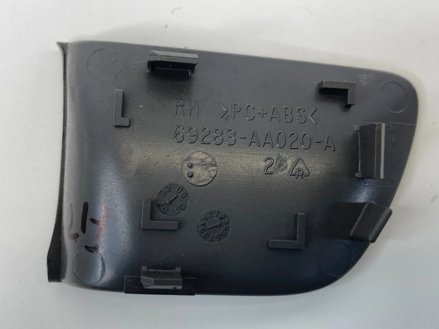 2002-2006 TOYOTA CAMRY FRONT RIGHT INNER DOOR SCREW COVER PLUG TRIM 69283AA020