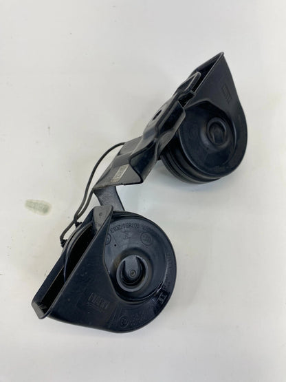 2016-2019 FORD INTERCEPTOR UTILITY LEVEL 2 DUAL NOTE HORN & MOUNTING BRACKET OEM