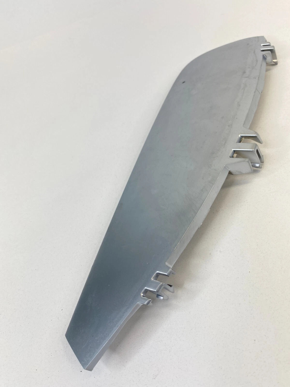 2006-2012 MERCEDES-BENZ R350 CENTER CONSOLE REAR RIGHT SLIDING PLATE 18112532