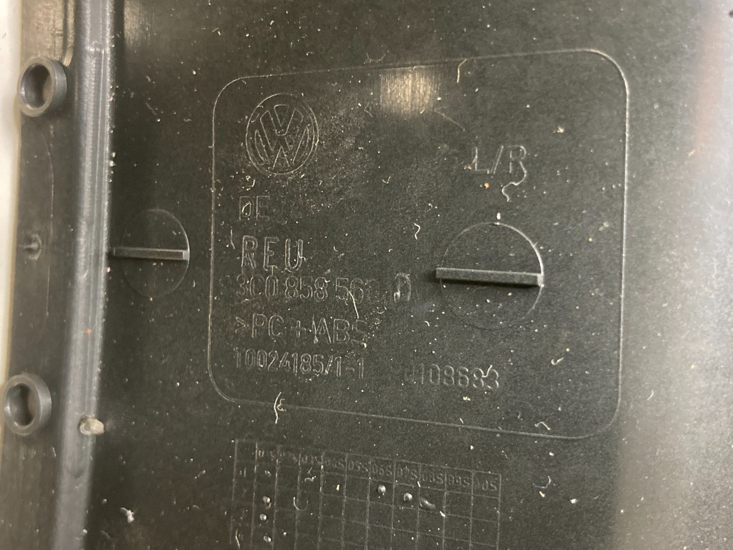 2009-2017 Volkswagen CC Upper & Lower Steering Column Trim Cover 3C0858625A