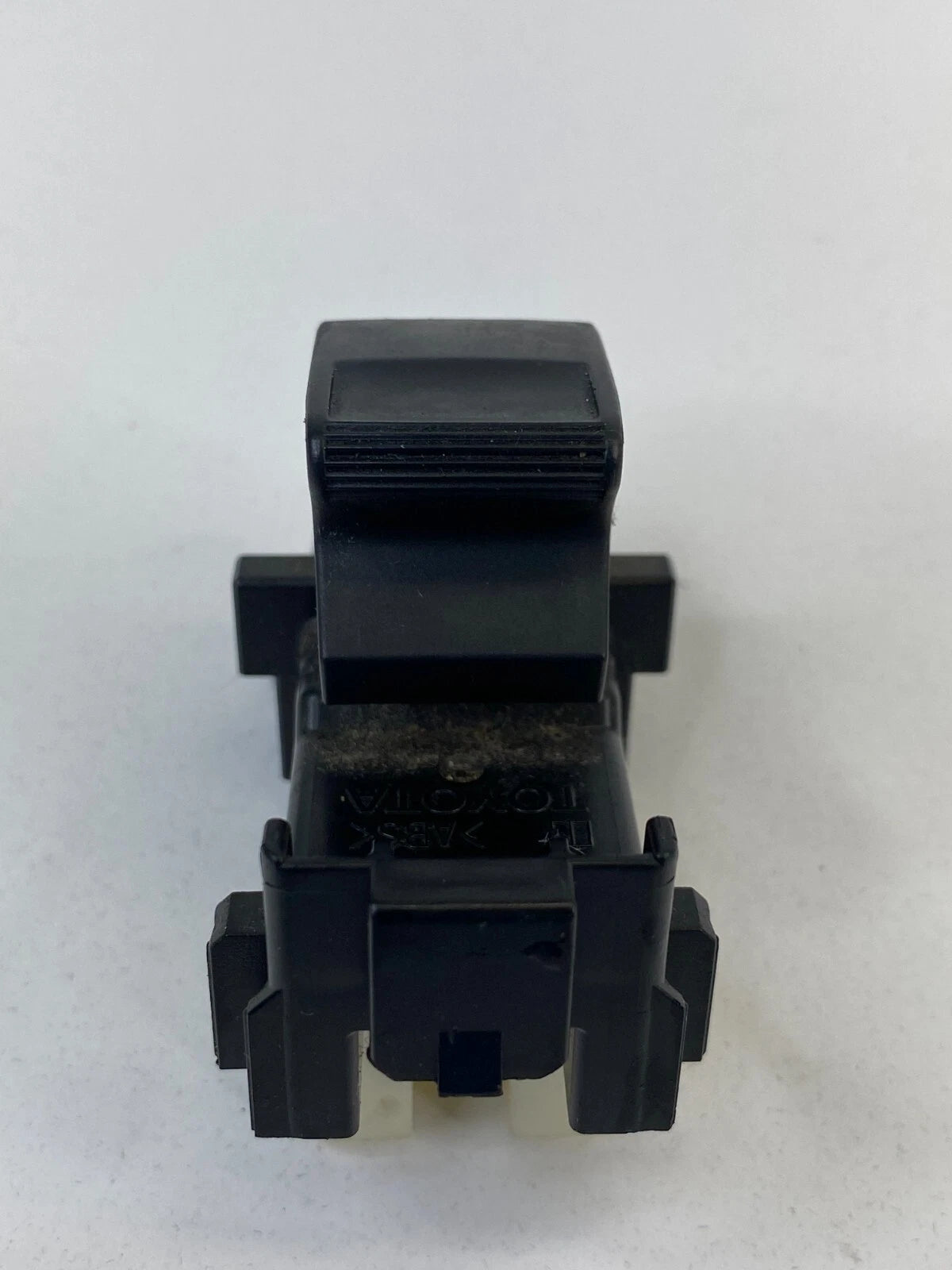 08-15 SCION XB 08-14 XD FRONT RIGHT SIDE DOOR POWER WINDOW SWITCH 1928292