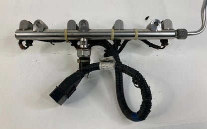 11-14 HYUNDAI SONATA 2.4L AT FUEL INJECTION RAIL LINE ASSEMBLY 35300-2G700 OEM