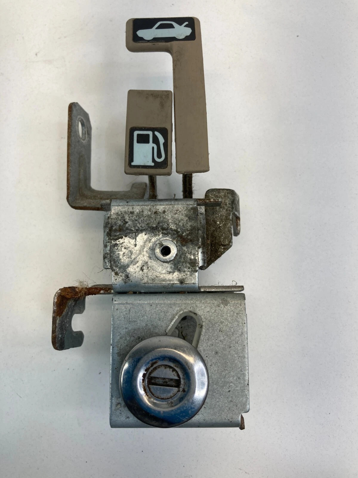 1994-1997 HONDA ACCORD SEDAN TRUNK FUEL TANK GAS LID OPENER PUSH PULL HANDLE OEM