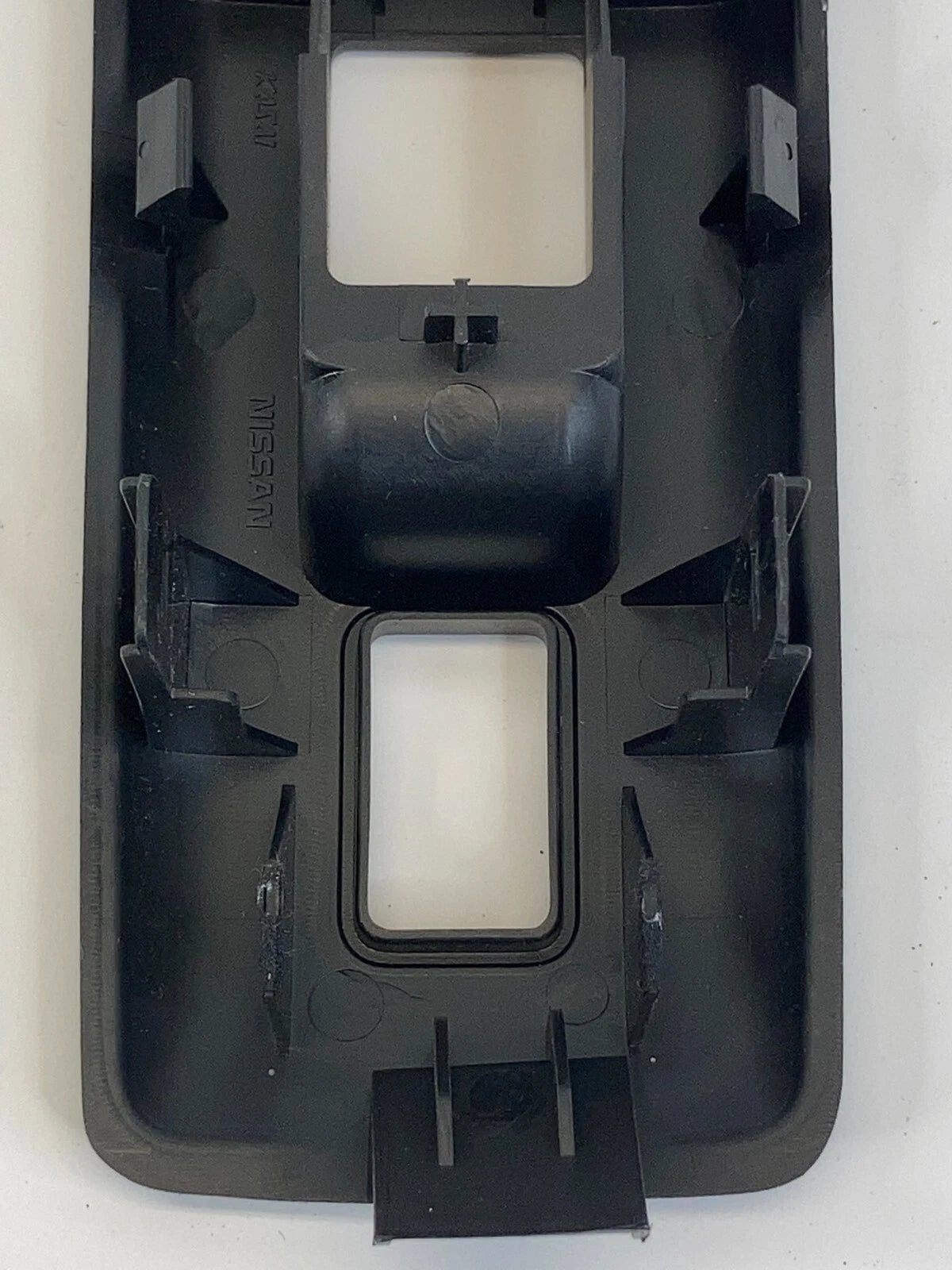 2014 2015 NISSAN ROGUE SELECT FRONT RIGHT SIDE DOOR WINDOW SWITCH TRIM BEZEL OEM