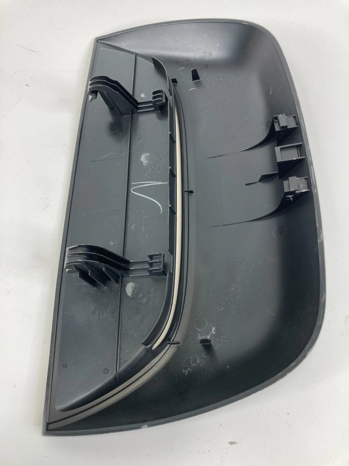 2003-2005 HONDA ACCORD REAR CENTER THIRD BRAKE LIGHT COVER BEZEL TRIM OEM